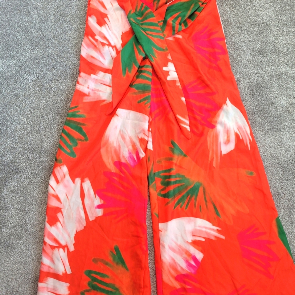 The free Yoga voot leg cut pants